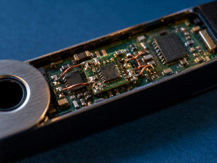 Ledger conferma un impianto hardware nel caso CryptoBilis