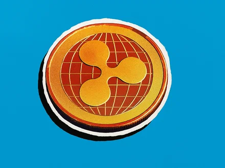 Crisi Iran e prezzo di XRP: la geopolitica guida