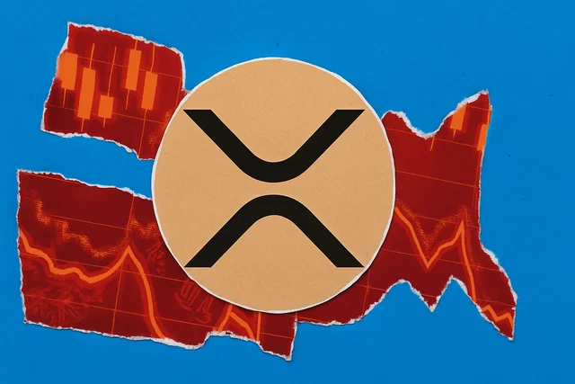 Grande investitore dichiara short massivo su XRP