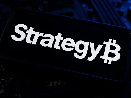 Strategy batte le attese su ricavi e utili