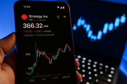 Strategy punta a +60% con slancio Bitcoin