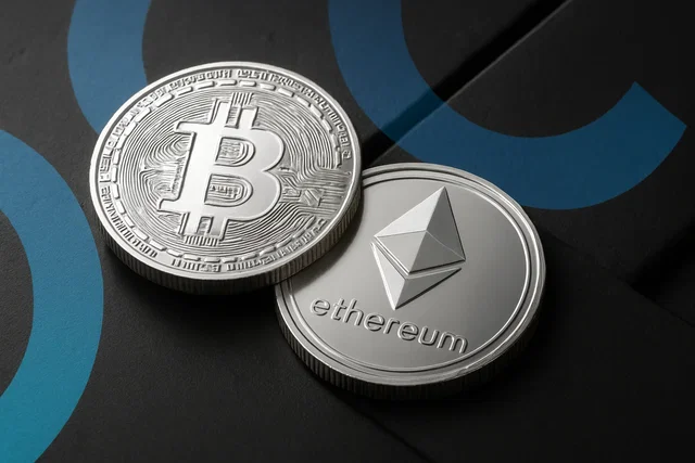 Vanguard apre al trading di ETF su Bitcoin e XRP